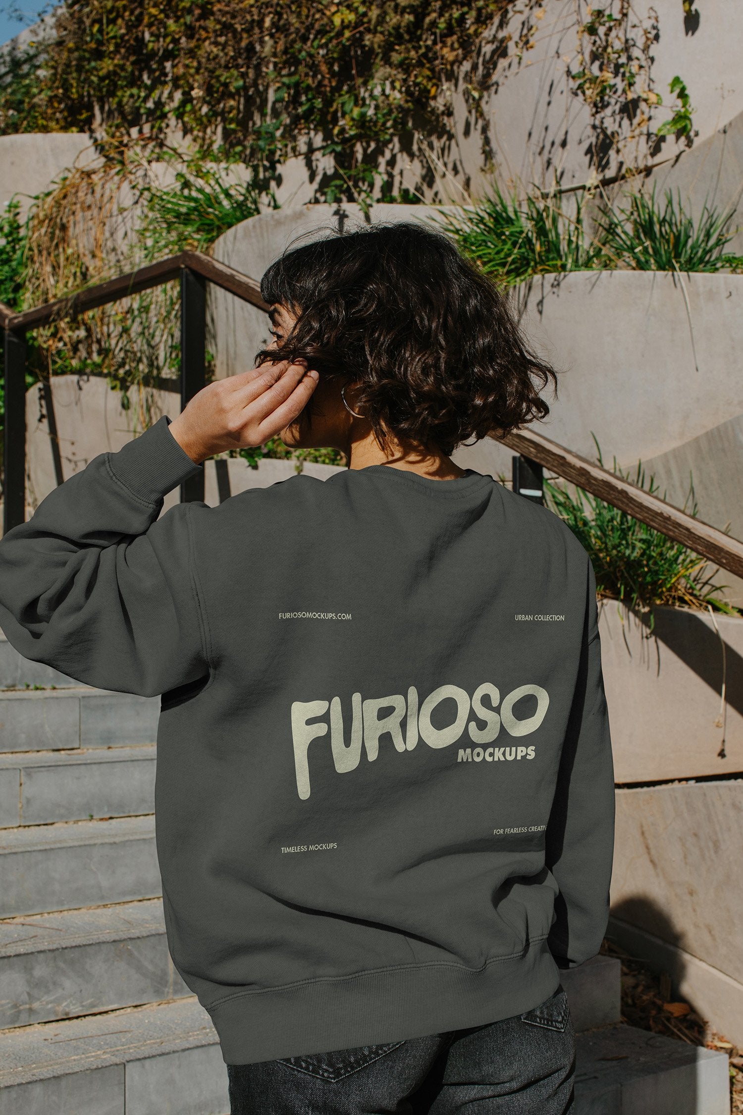 Sweatshirt Mockup 02UC PSD mockup from the Urban Collection – FURIOSO
