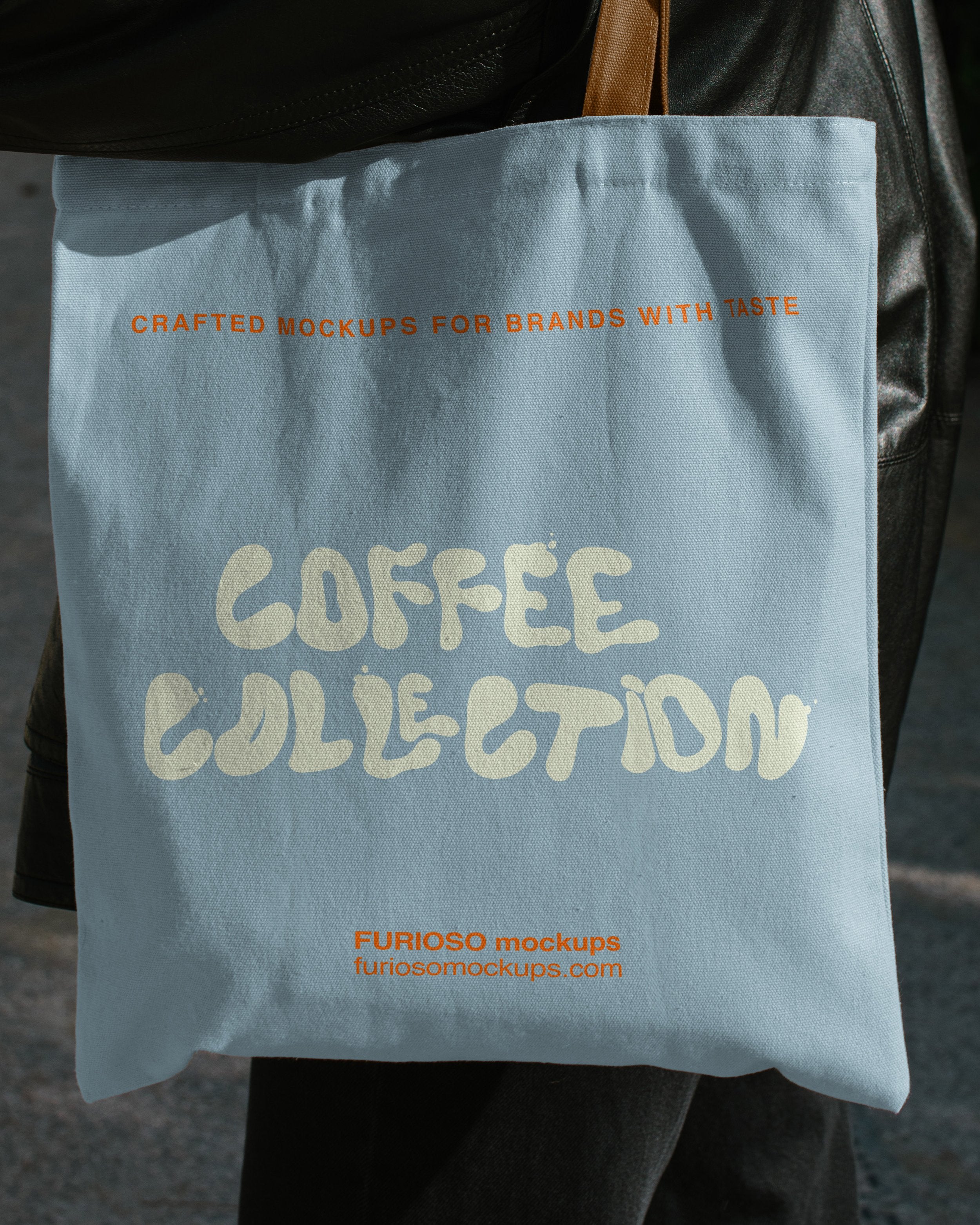 Canvas tote bag PSD mockup photographed outdoors in natural light – FURIOSO
