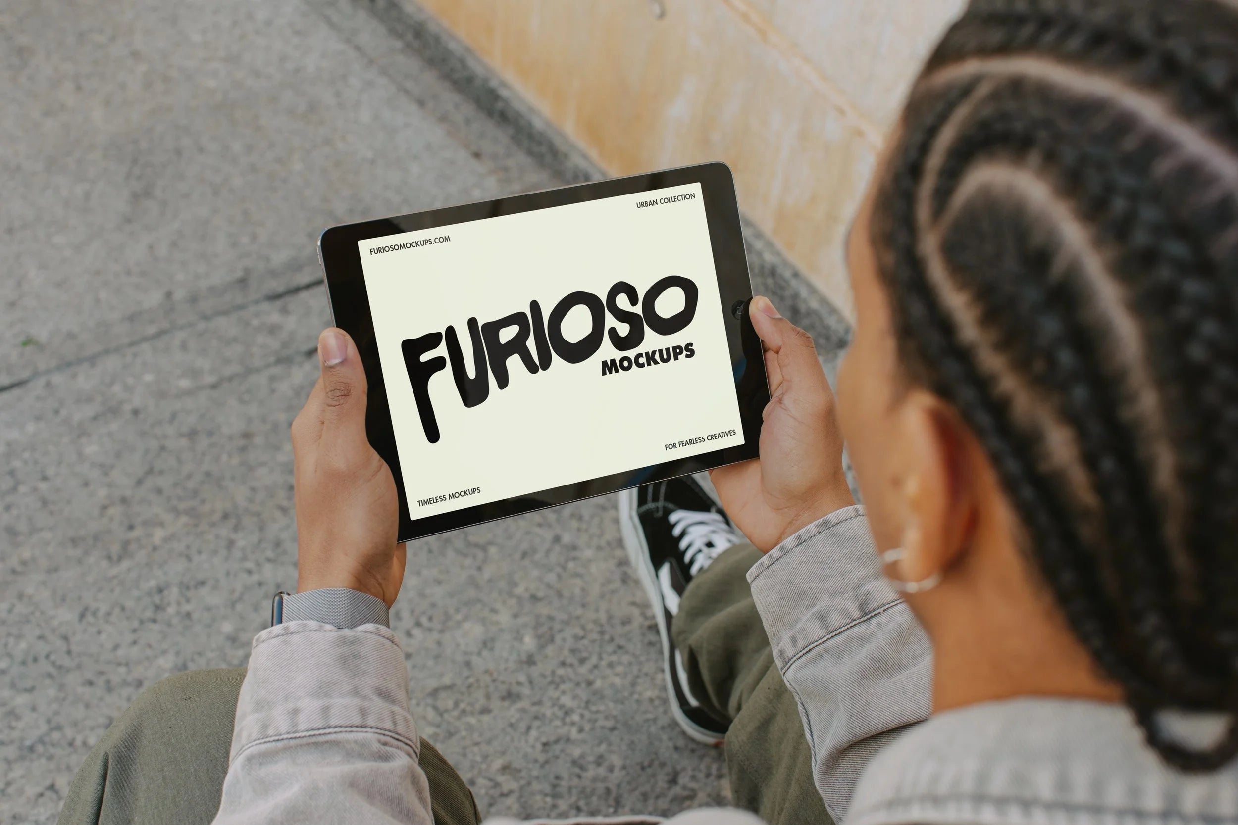 iPad Mockup 01UC PSD mockup from the Urban Collection – FURIOSO